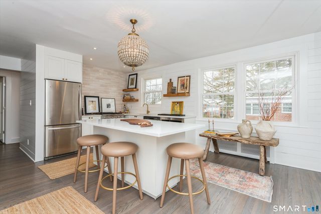 165 Putnam Park, Greenwich, CT 06830