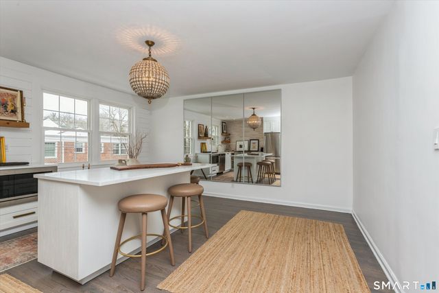 165 Putnam Park, Greenwich, CT 06830