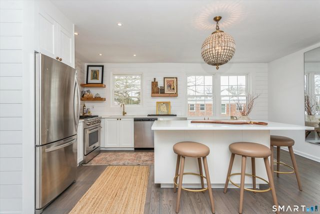 165 Putnam Park, Greenwich, CT 06830