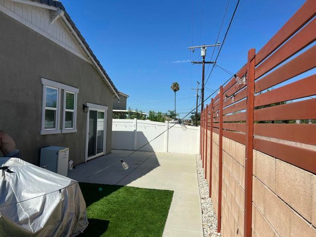 426 E Orchard Street, Rialto, CA 92376