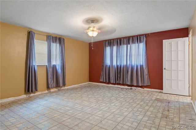 45 S Barbour Street, Beverly Hills, FL 34465