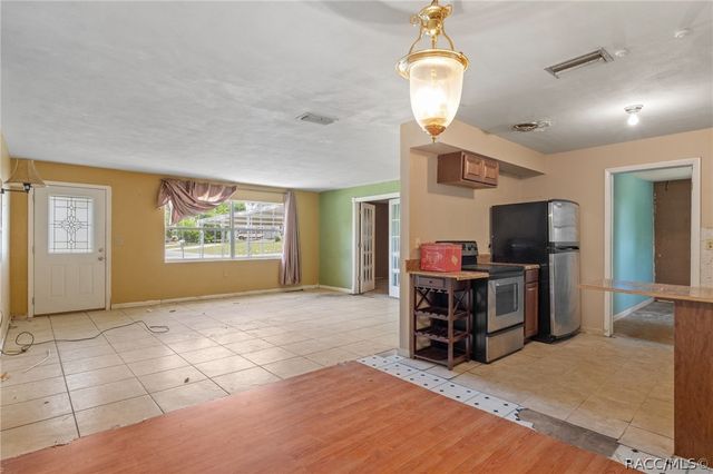 45 S Barbour Street, Beverly Hills, FL 34465
