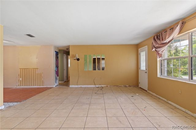45 S Barbour Street, Beverly Hills, FL 34465