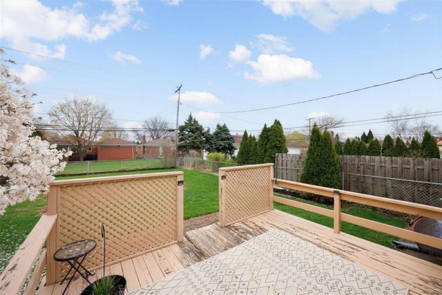 11095 Martin Road, Warren, MI 48093