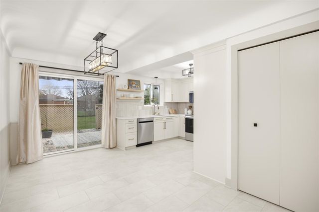 11095 Martin Road, Warren, MI 48093