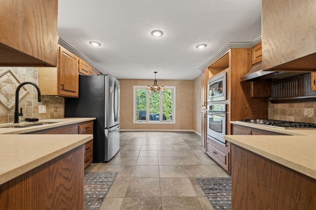 4706 S Connor Avenue, Springfield, MO 65804