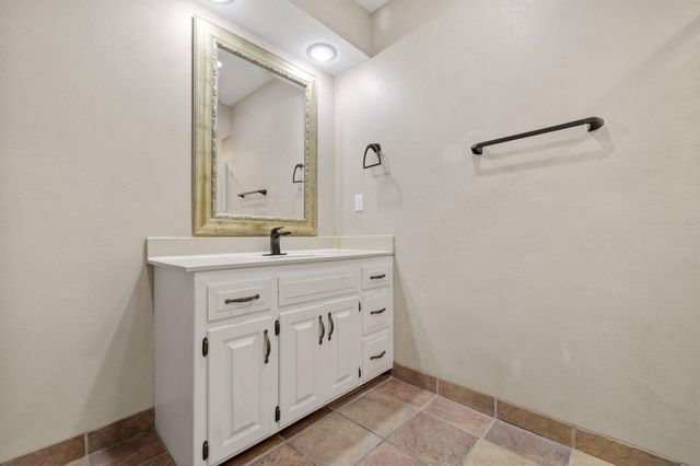 4706 S Connor Avenue, Springfield, MO 65804