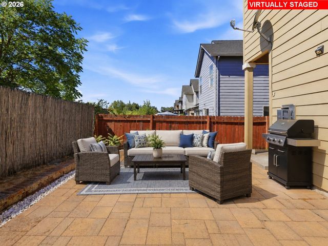 815 Nw 1ST Ave, Canby, OR 97013