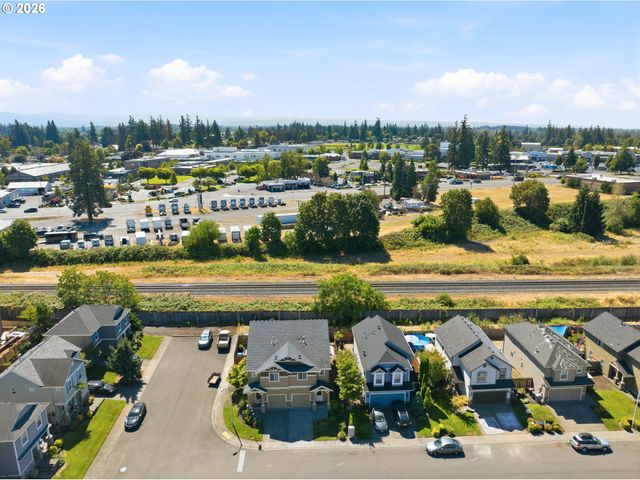 815 Nw 1ST Ave, Canby, OR 97013