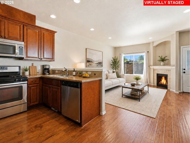 815 Nw 1ST Ave, Canby, OR 97013