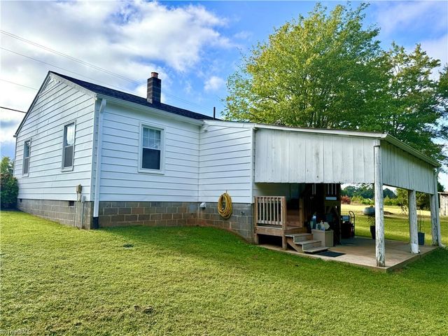 4221 NC Highway 135, Stoneville, NC 27048