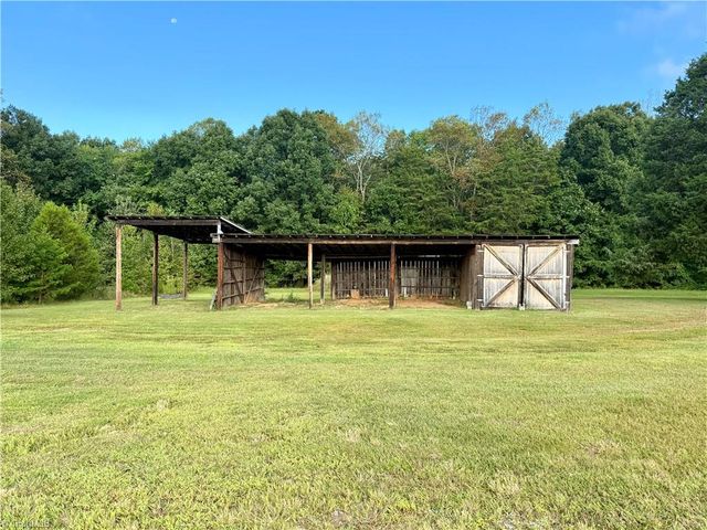 4221 NC Highway 135, Stoneville, NC 27048