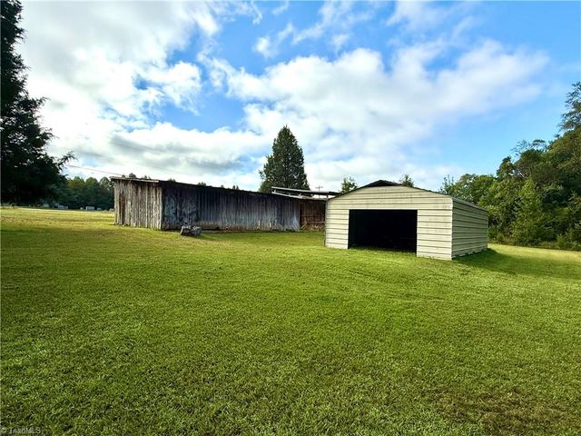 4221 NC Highway 135, Stoneville, NC 27048