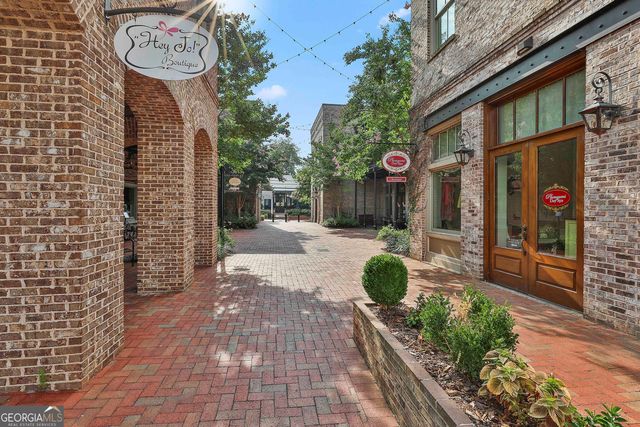 345 Southridge, Senoia, GA 30276