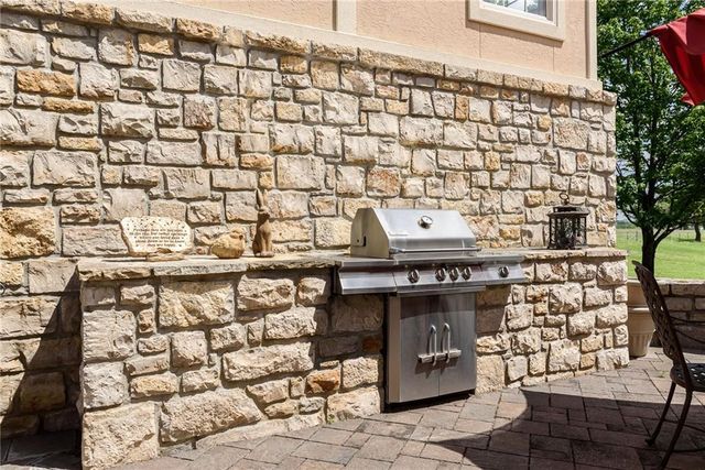 2217 N 99th Street, Kansas City, KS 66109