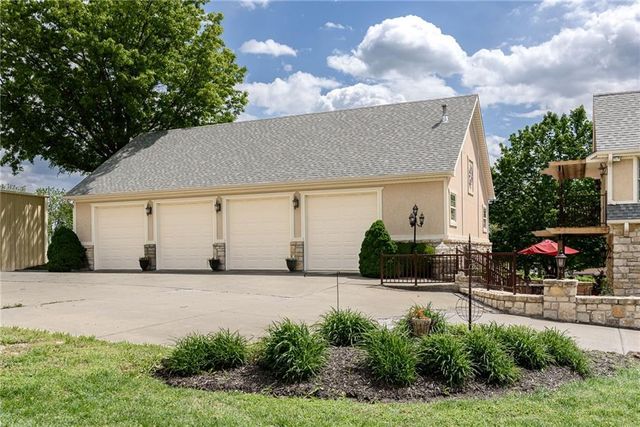 2217 N 99th Street, Kansas City, KS 66109