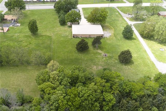 2217 N 99th Street, Kansas City, KS 66109