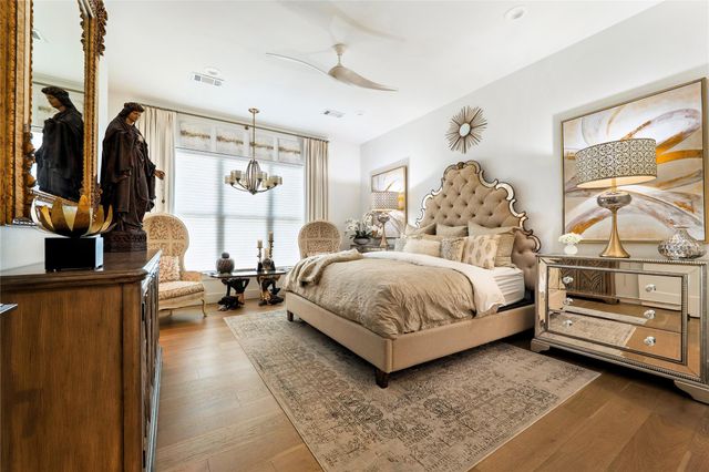 104 Smugglers CV, Horseshoe Bay, TX 78657