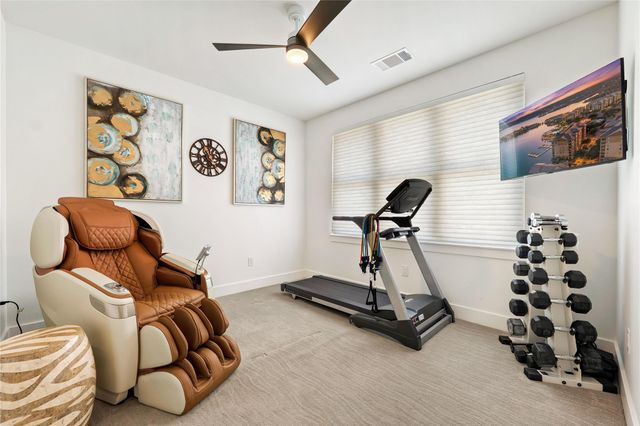 104 Smugglers CV, Horseshoe Bay, TX 78657