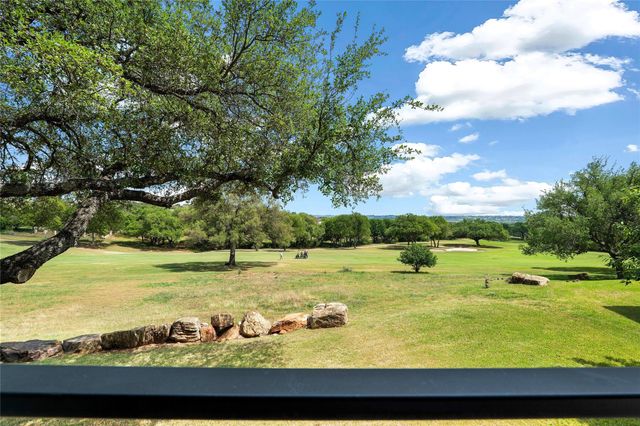 104 Smugglers CV, Horseshoe Bay, TX 78657