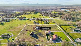 25245 2nd Avenue, Los Molinos, CA 96055