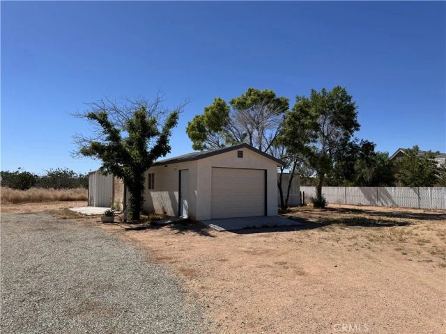 35648 Mountain View Road, Hinkley, CA 92347