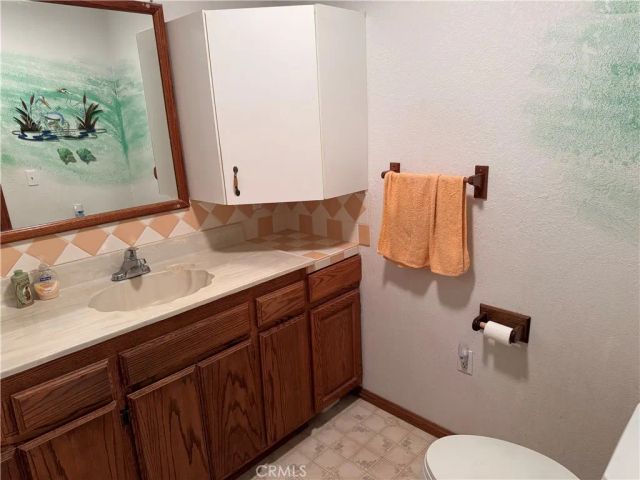 35648 Mountain View Road, Hinkley, CA 92347