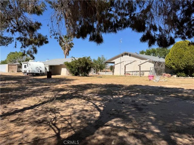 35648 Mountain View Road, Hinkley, CA 92347