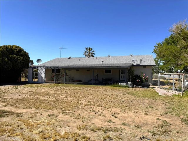 35648 Mountain View Road, Hinkley, CA 92347