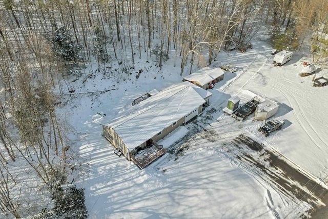 11 E Dunbarton Road, Goffstown, NH 03045