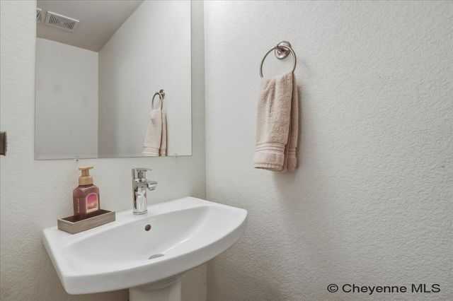 6509 PAINTED ROCK TR, Cheyenne, WY 82001