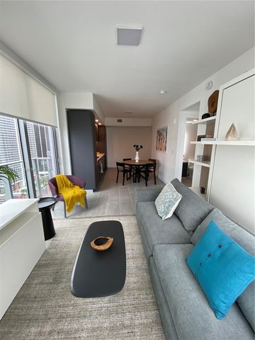 227 NE 2nd St 1701, Miami, FL 33132