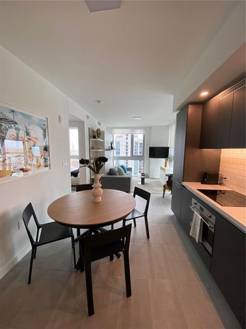 227 NE 2nd St 1701, Miami, FL 33132