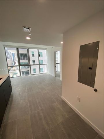 227 NE 2nd St 1701, Miami, FL 33132