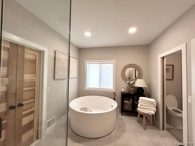 39 Stark Road, Rochester Hills, MI 48307