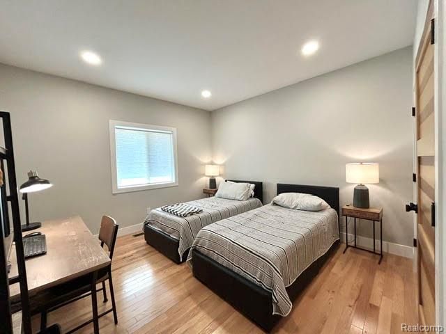 39 Stark Road, Rochester Hills, MI 48307