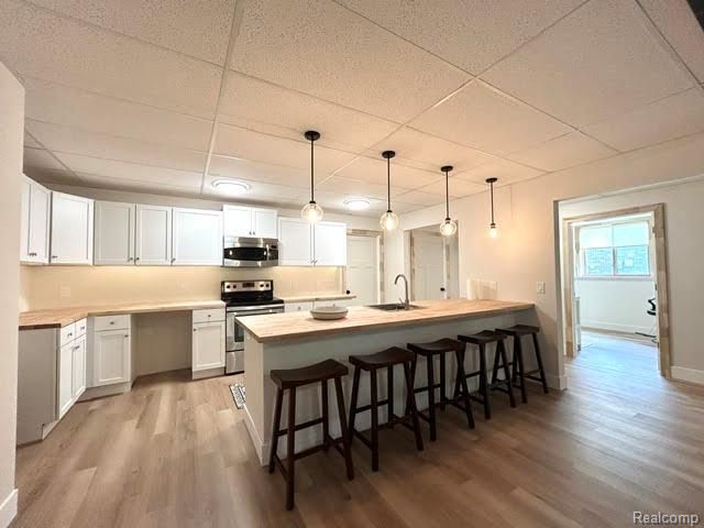 39 Stark Road, Rochester Hills, MI 48307