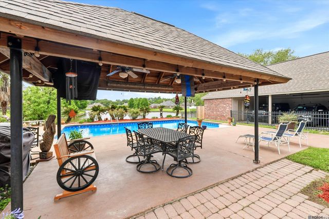 15499 Ryan Avenue, Prairieville, LA 70769