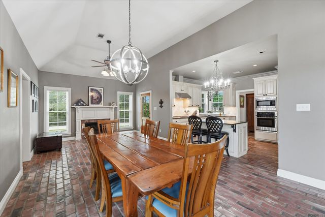 15499 Ryan Avenue, Prairieville, LA 70769