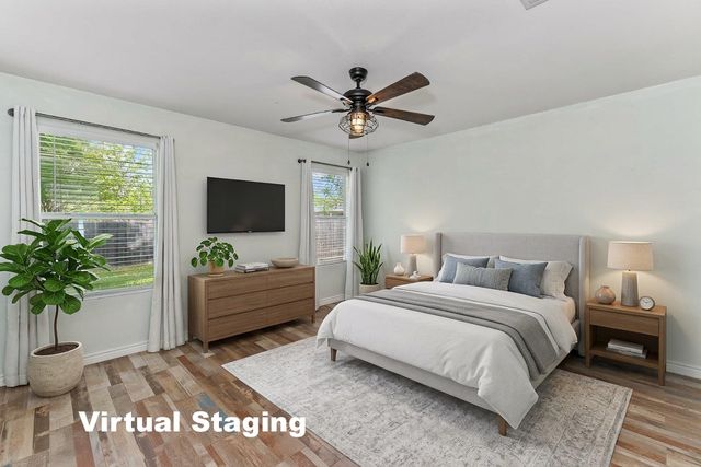 111 Quail Hollow DR, Hutto, TX 78634