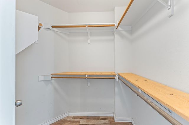 111 Quail Hollow DR, Hutto, TX 78634