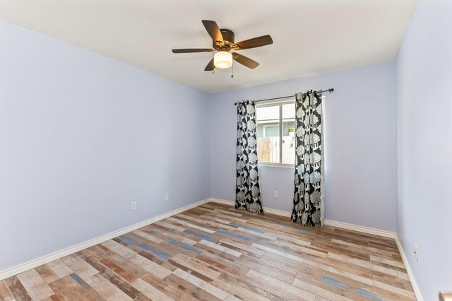 111 Quail Hollow DR, Hutto, TX 78634