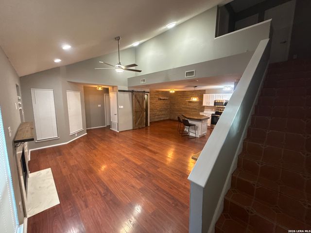 1209 BLUFF CREEK CIR, New Braunfels, TX 78130