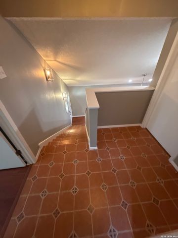 1209 BLUFF CREEK CIR, New Braunfels, TX 78130