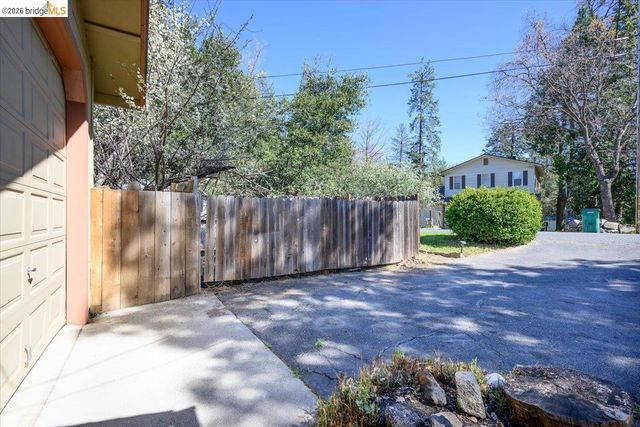 21798 Joyce Ct, Sonora, CA 95370