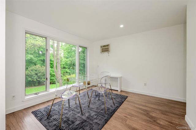 27 Ridge Drive E, Great Neck, NY 11021
