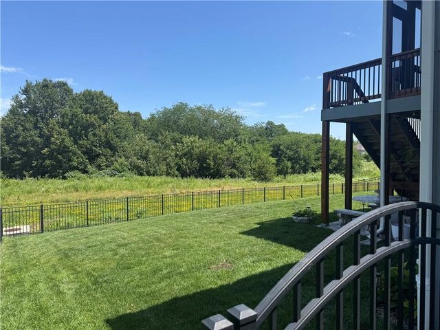 8126 NW 90th Terrace, Kansas City, MO 64153