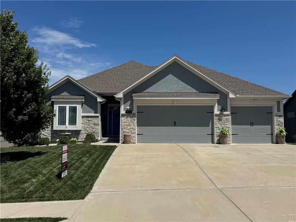 8126 NW 90th Terrace, Kansas City, MO 64153