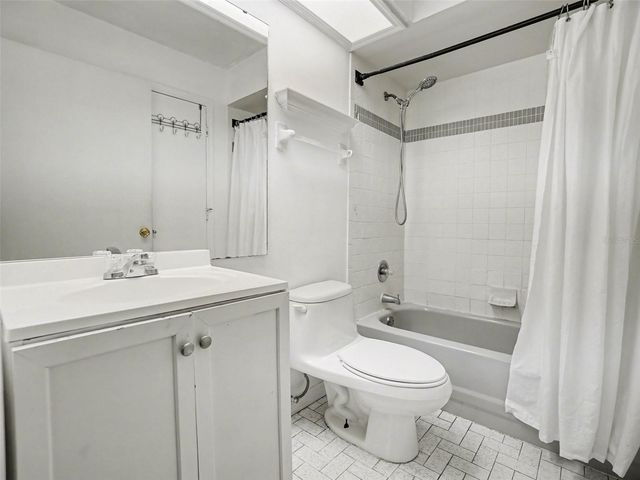 8634 WHISPERING WILLOW COURT, Orlando, FL 32835