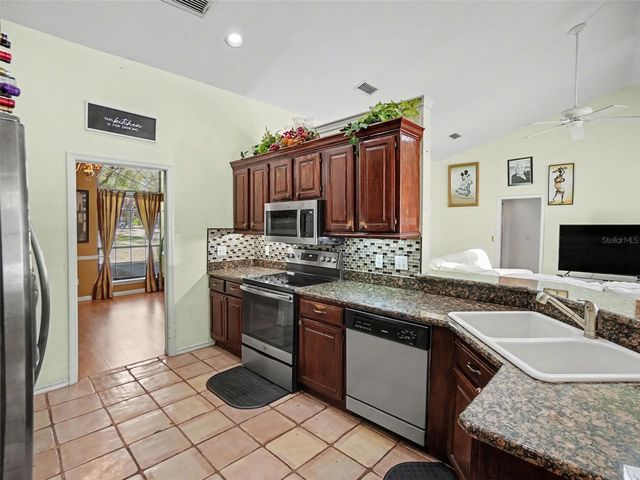 8634 WHISPERING WILLOW COURT, Orlando, FL 32835